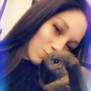 Meet your Posher, Kim